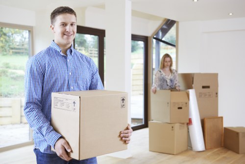 Efficient flat removals in Edgware for a stress-free relocation